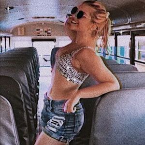 Meet your Posher, Sierra